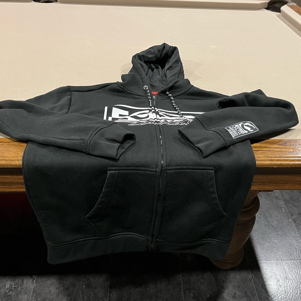 3/$30 black ecko zipper hoodie